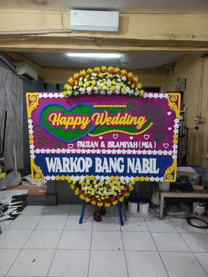Papan Bunga di Beji Depok